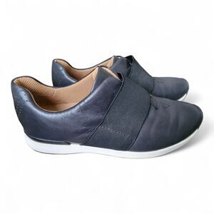 Vionic Codie Women's Leather Sneaker Slip On Black 8 Elastic Band Comfort Casual